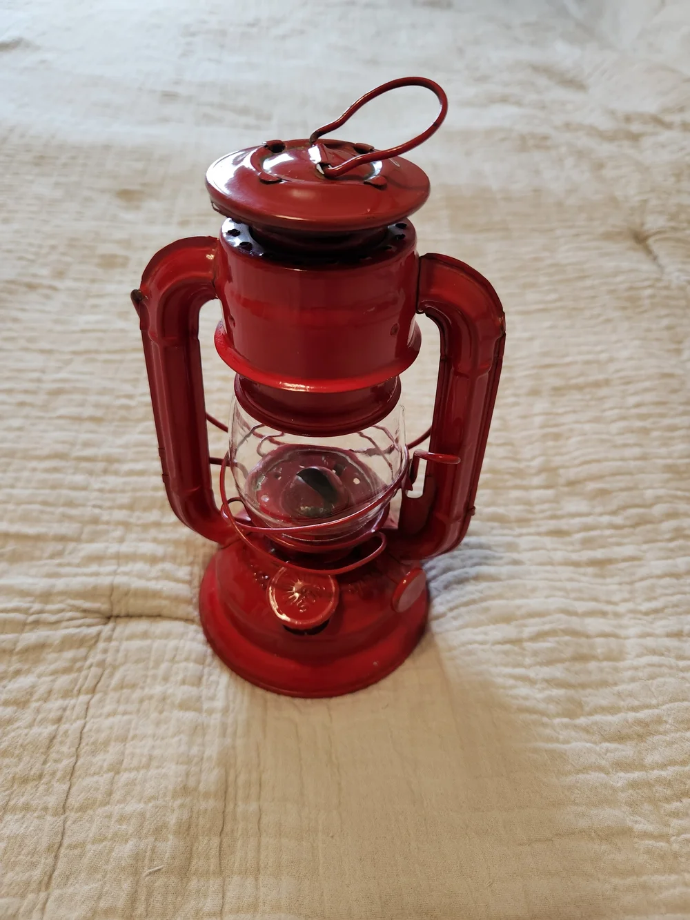 Red Vintage-Style Kerosene Lantern - Sun Brand